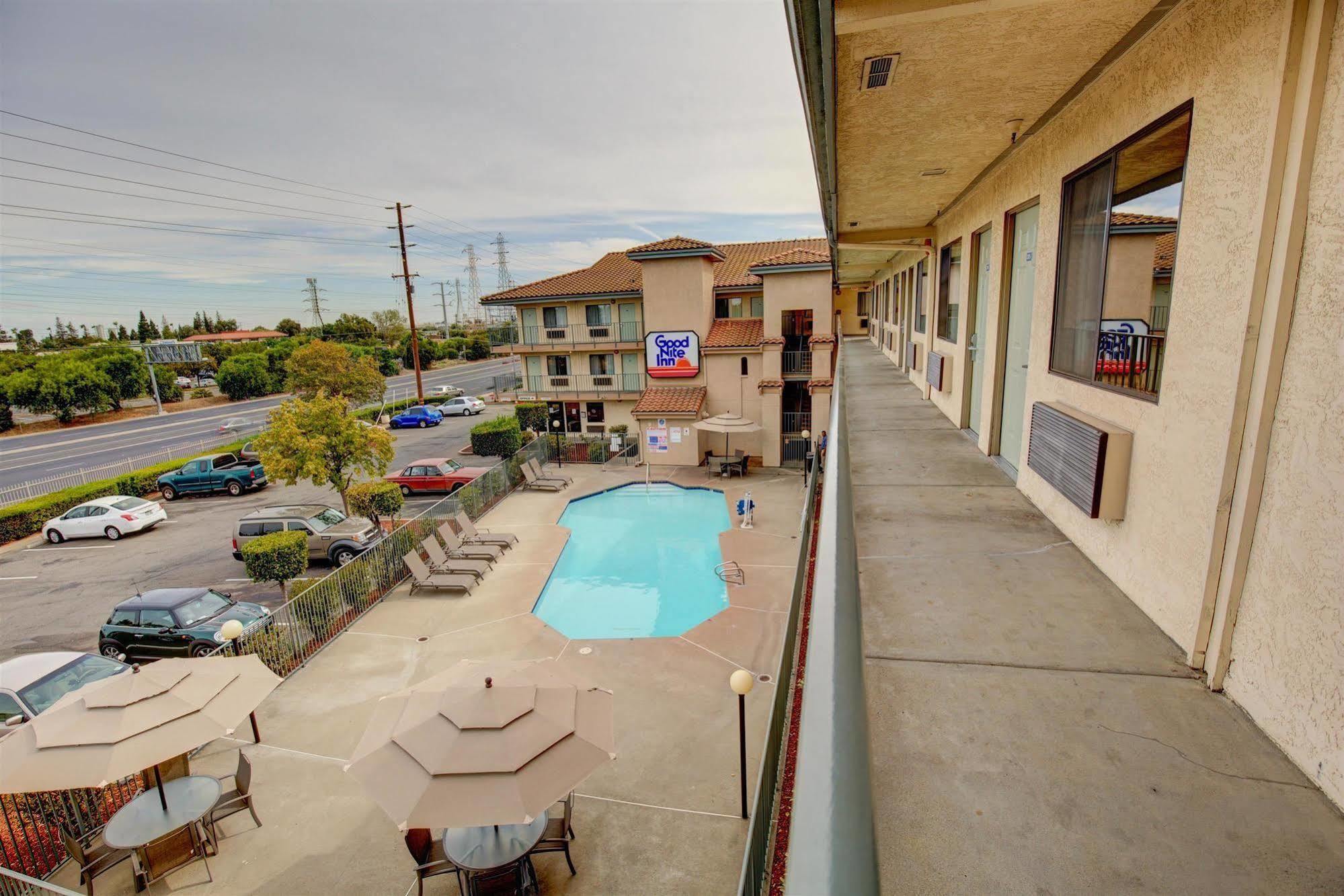 Rodeway Inn Sacramento-University Area Exterior photo